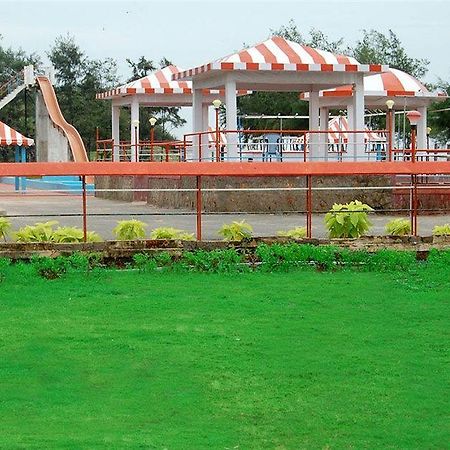 Sai Priya Beach Resort Visakhapatnam Exteriör bild
